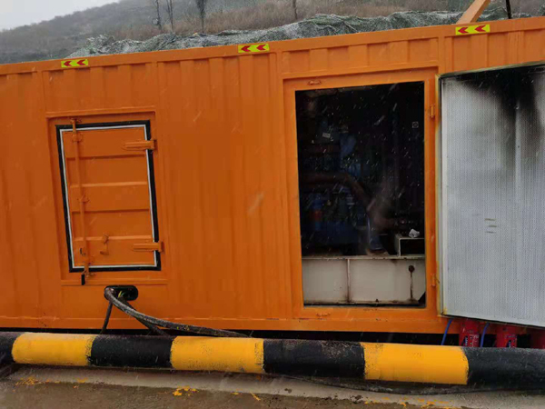 幸福路街道出租发电机-船用柴油发电机的工作原理是怎么样的?