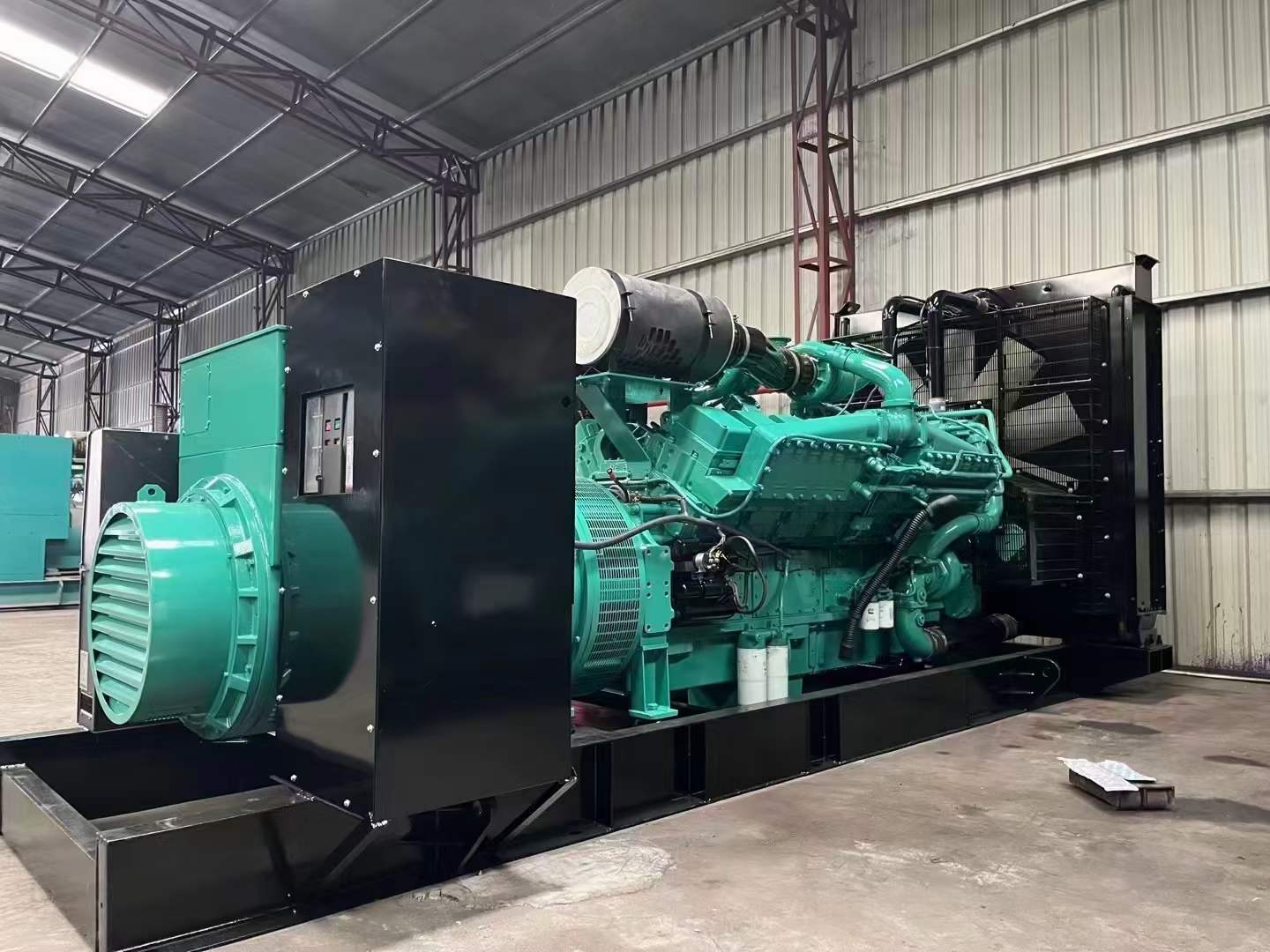 幸福路街道如何降低 800kW 柴油发电机输出电流的波动？